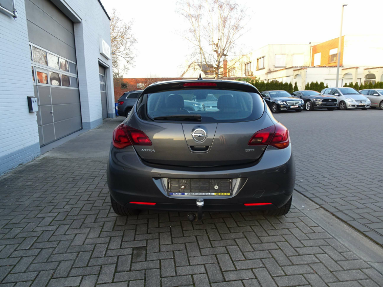 Opel Astra 1.7CDTi  