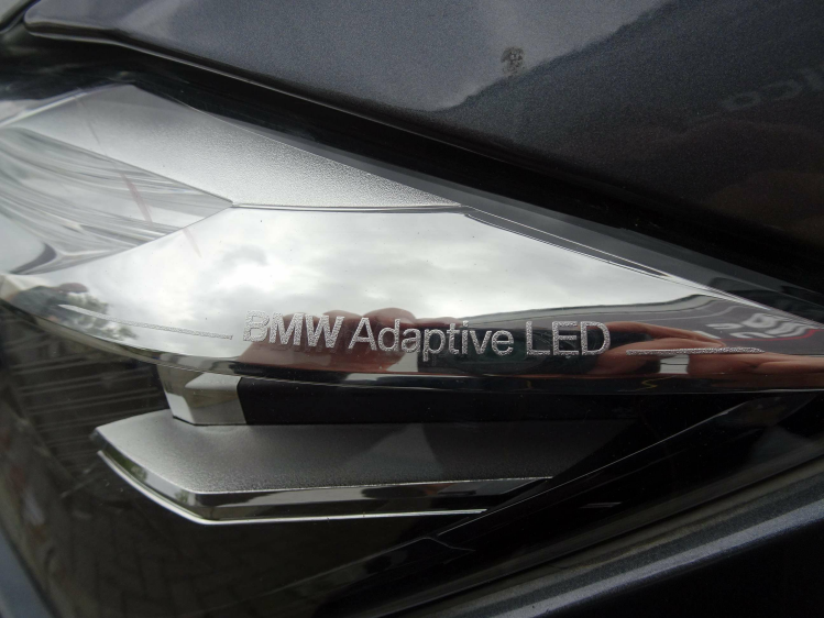 BMW 320 320iA Sportline LED,NAV,CAMERA,SPORTZETELS,HEAD-UP Garage Nico Vanderheeren BV
