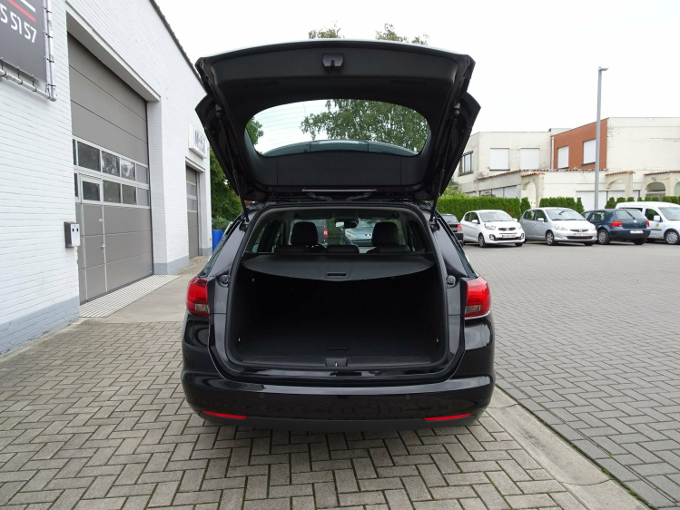 Opel Astra 1.0i Turbo Innovation NAVI,KEYLESS,CRUISE,BLUETH Garage Nico Vanderheeren BV