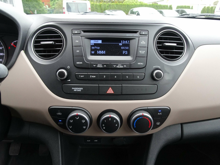 Hyundai i10 1.0i Cool AIRCO,CENTRALE VERGRENDELING,RADIO/USB Garage Nico Vanderheeren BV