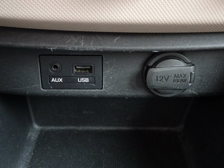 Hyundai i10 1.0i Cool AIRCO,CENTRALE VERGRENDELING,RADIO/USB Garage Nico Vanderheeren BV