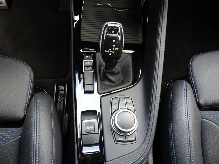 BMW X1 1.5iA sDrive18 M-PACK,LED,KEYLESS,SPORTZETELS,NAVI Garage Nico Vanderheeren BV