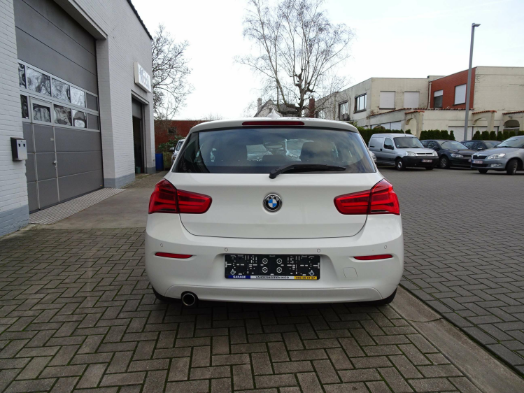BMW 116 i 3d. AIRCO,PDC,BLUETH,USB,ZETELVERWARMING,ALU Garage Nico Vanderheeren BV