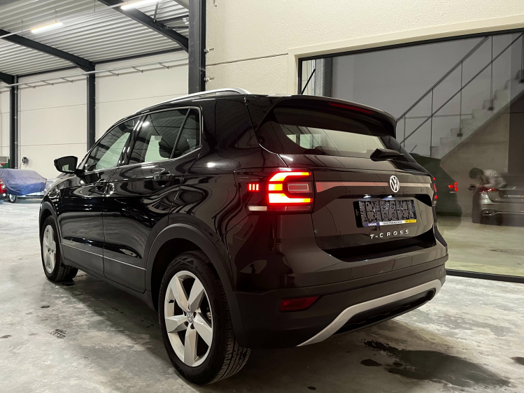 Volkswagen T-Cross 1.0 TSI  CAMERA  LED KOPLAMPEN  APPLE CAR PLAY Garage Nico Vanderheeren BV