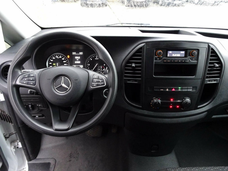 Mercedes-Benz Vito 114d L2 3pl. AUTOMAAT,AIRCO,CRUISE,USB  22.727+BTW Garage Nico Vanderheeren BV