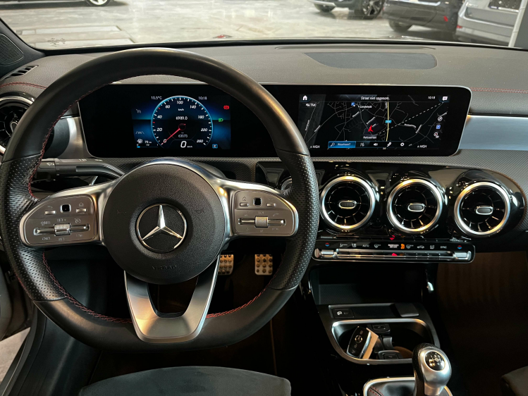 Mercedes-Benz CLA 180 Business Solution AMG,CAMERA,CRUISE,NAVI,PDC Garage Nico Vanderheeren BV