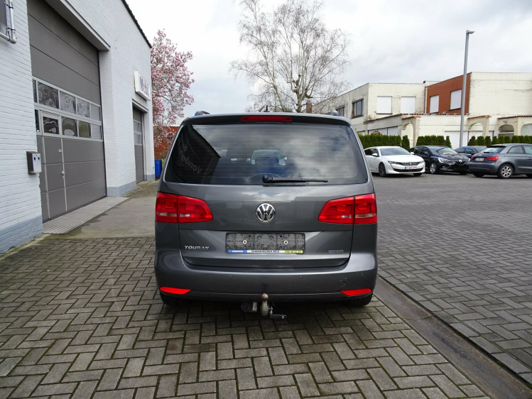 Volkswagen Touran 1.6CRTDi 5pl. Trendline PANODAK,TREKH,CRUISE,PDC Garage Nico Vanderheeren BV