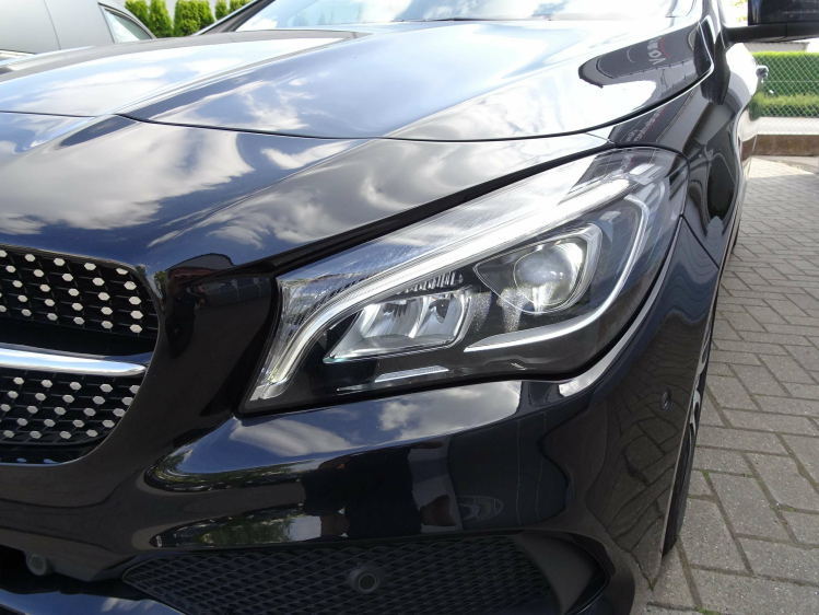 Mercedes-Benz CLA 180 AMG XENON,AUTOMAAT,NAVI,EL.KOFFER,LEDER/ALCANTARA Garage Nico Vanderheeren BV