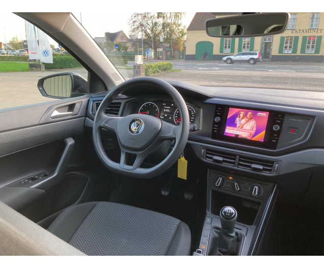 Volkswagen Polo 80pk -Airco - 5 deurs -Parksensoren voor en achter Garage Vandeginste