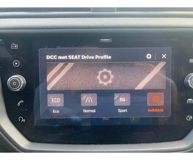 SEAT ARONA FR 110pk benzine -GPS -LED -Sportzetels -Camera -App -DAB Garage Vandeginste