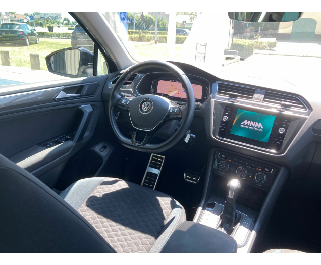 Volkswagen TIGUAN 150tsi -AUTOMAAT -GPS -Virtual -App -ACC -Camera Garage Vandeginste