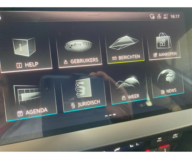 Audi A3 BERLINE -AUTOMAAT -Airco -Comfortzetels -GPS -LED -App -Adaptive Cruise Garage Vandeginste