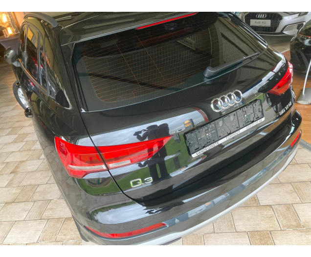 Audi Q3 150tfsi Advanced -AUTOMAAT -GPS -LEDER -LED -Virtual -ACC Garage Vandeginste