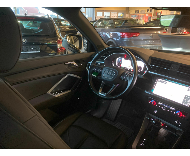 Audi Q3 150tfsi Advanced -AUTOMAAT -GPS -LEDER -LED -Virtual -ACC Garage Vandeginste