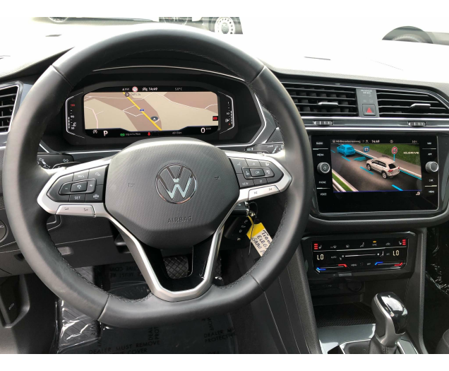 Volkswagen Tiguan 1.5 TSI Elegance Aut*PanoDak*GPS Virtual*MatrixLed Autos Van Asbroeck