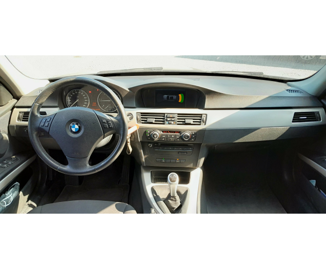 BMW 318 3 TOURING DIESEL Garage Verhelst Lieven