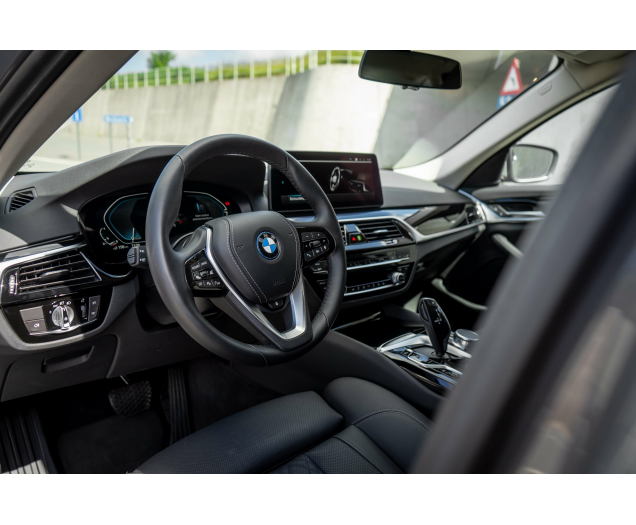BMW 530 530e Real Hybrid 36 Sold/Vendu/Verkocht Autohandel Quintens