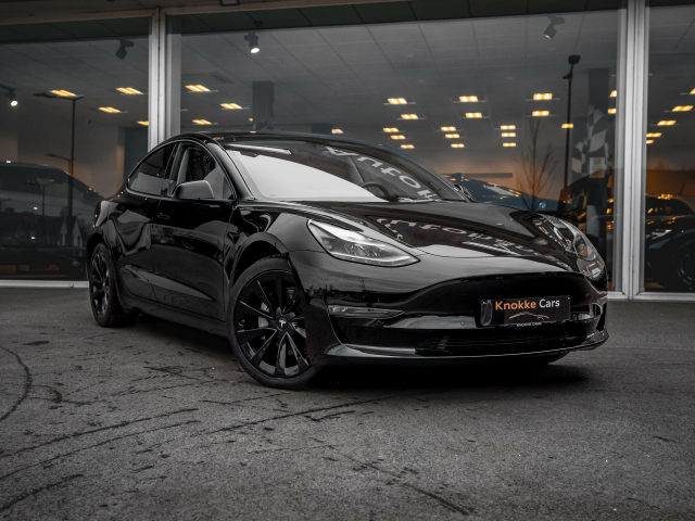 Autohandel Quintens - Tesla Model 3