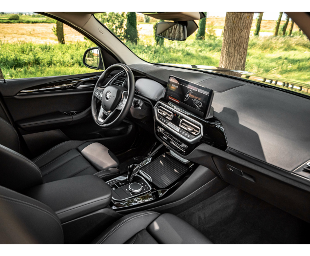 BMW X3 2.0i, 245Pk,Sportzetels,Leder,Camera,Led Lichten Autohandel Quintens