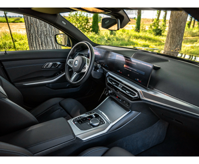 BMW 330 **New Model**M-Sport 330E Hybrid ,Full Option, Autohandel Quintens