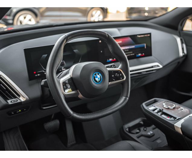BMW iX M-Pack,Glazen Dak,Trekhaak,360° cam,Shadow Line Autohandel Quintens