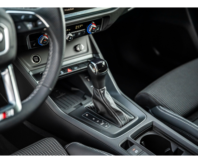Audi Q3 Sportback,35 TFSI S line volledig,Camera,Matrix Autohandel Quintens