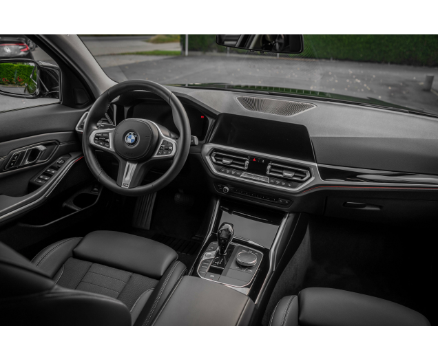 BMW 320 320iAS,Sportline,Panoramisch Open dak,Privacy Glas Autohandel Quintens
