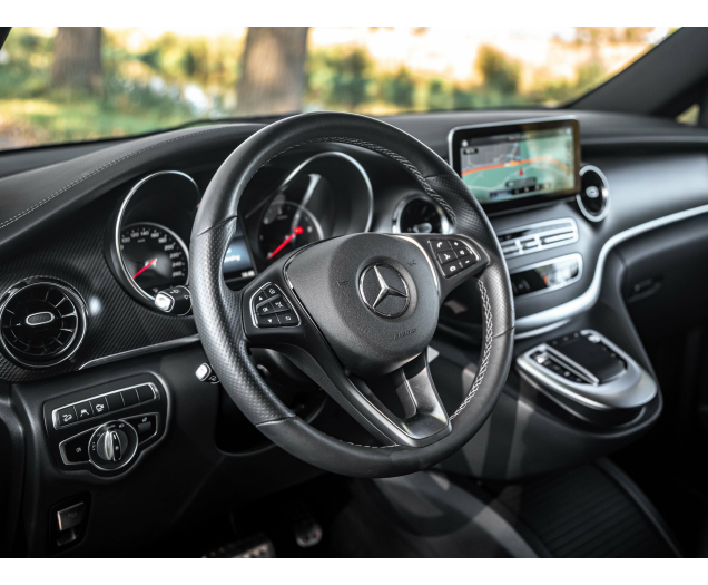 Mercedes-Benz V 300 AMG Pakket,360°,Lichtevracht,Trekhaak,4x4,Leder Autohandel Quintens