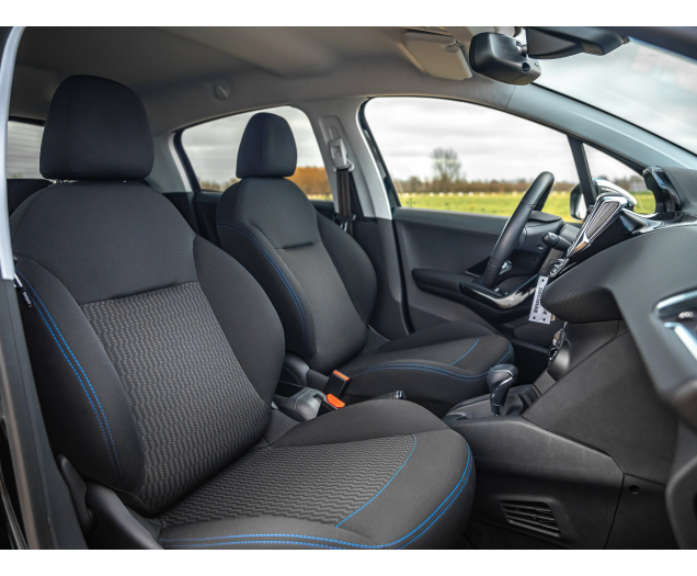 Peugeot 208 1.2 Apple carplay,Parkeerhulp,Alu velgen,GPS Autohandel Quintens