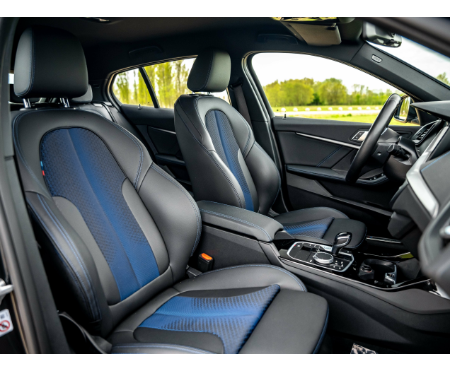 BMW 118 M-Pack,Sport, Compleet,LED licht,Life Cockpit,Gps Autohandel Quintens