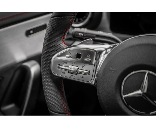 Mercedes-Benz CLA 200 AMG- LINE Compleet/Sportzetels/Leder/Comfortsuspen Autohandel Quintens