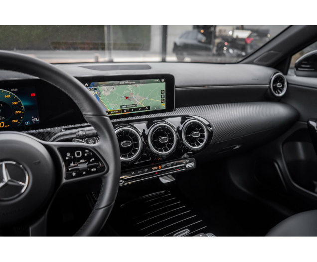 Mercedes-Benz A 180 GPS/LEDER /AUTOMAAT/ALU.VELGEN/PARKASSIST Autohandel Quintens