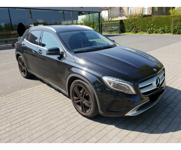 Mercedes-Benz GLA 200 Sportzetel/Parkeerhulp/Panoramisch dak Autohandel Quintens