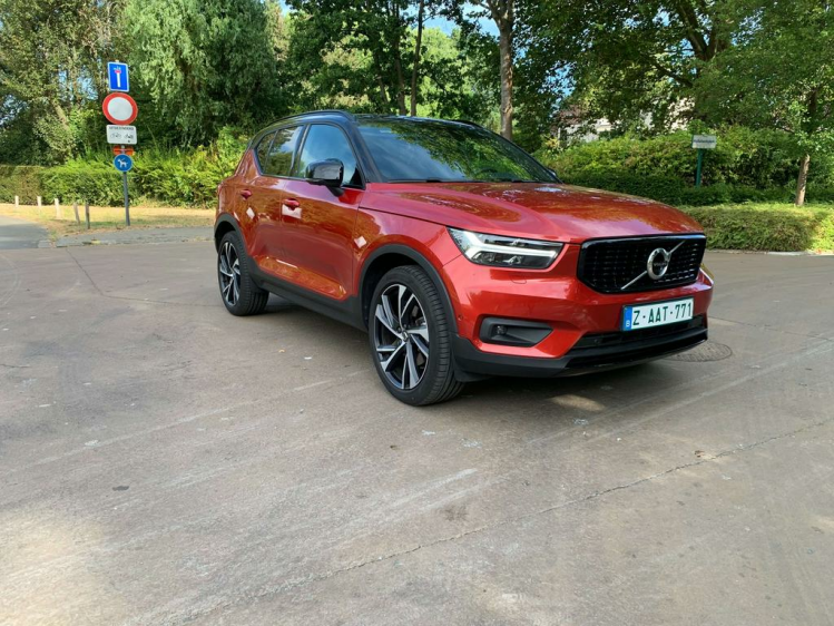 Volvo XC40 2.0 T5 AWD R-Design Geartronic BDO Cars