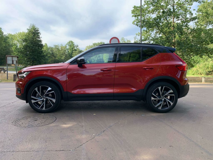 Volvo XC40 2.0 T5 AWD R-Design Geartronic BDO Cars