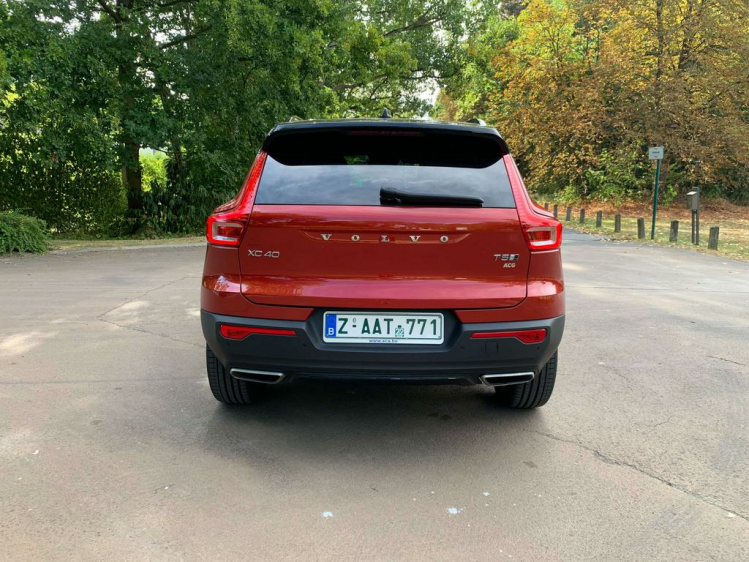 Volvo XC40 2.0 T5 AWD R-Design Geartronic BDO Cars
