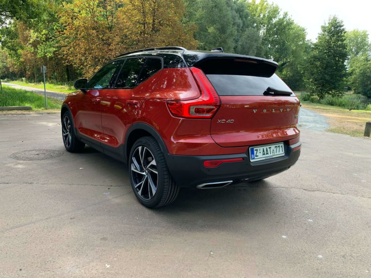 Volvo XC40 2.0 T5 AWD R-Design Geartronic BDO Cars