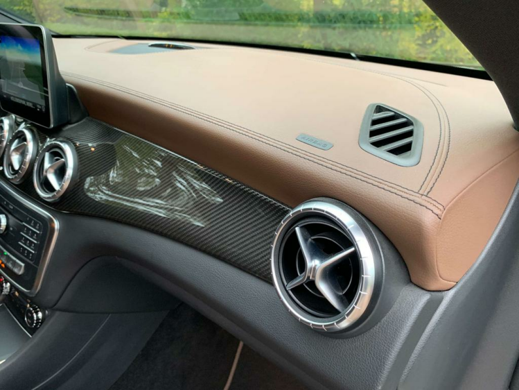 Mercedes-Benz CLA 180 AMG PACK / GARANTIE / 1st EIG / NAVI / LED / LEDER BDO Cars