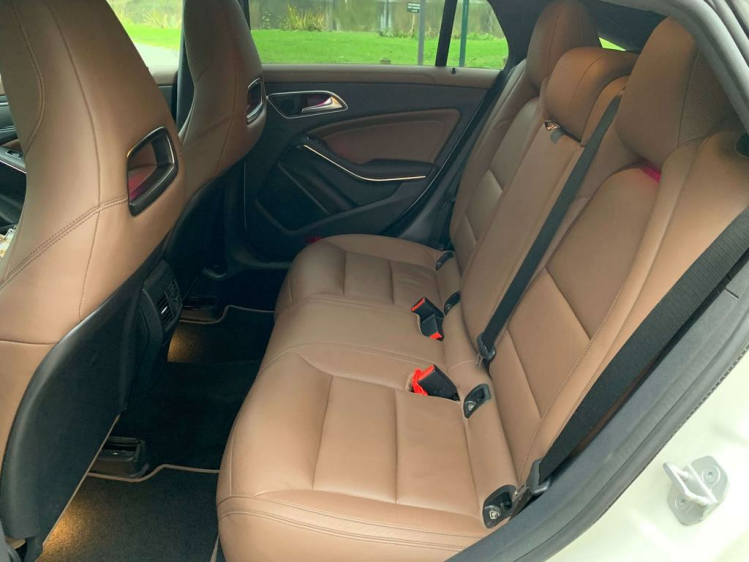 Mercedes-Benz CLA 180 AMG PACK / GARANTIE / 1st EIG / NAVI / LED / LEDER BDO Cars