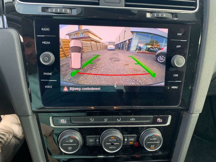 Volkswagen Golf 1.0 TSI IQ.Drive AUT DSG / 1st EIG / GARANTIE BDO Cars