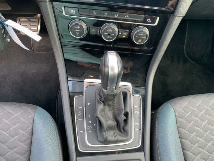 Volkswagen Golf 1.0 TSI IQ.Drive AUT DSG / 1st EIG / GARANTIE BDO Cars