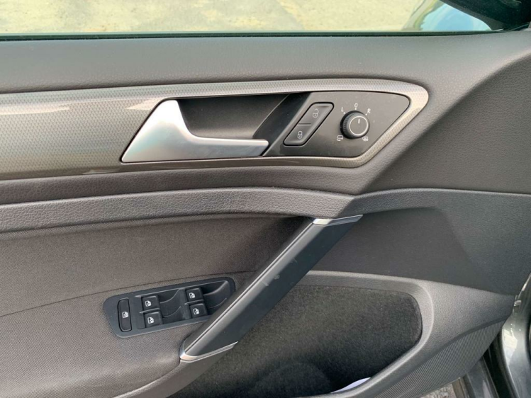 Volkswagen Golf 1.0 TSI IQ.Drive AUT DSG / 1st EIG / GARANTIE BDO Cars