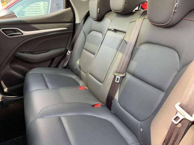 MG ZS 72 kWh EV Luxury Long Range 26.000€ FULL OPTION BDO Cars