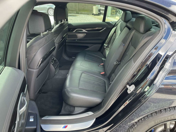 BMW 740 740eA Plug-In Hybrid M-Pack /HARMAN KARDON/HEAD UP BDO Cars