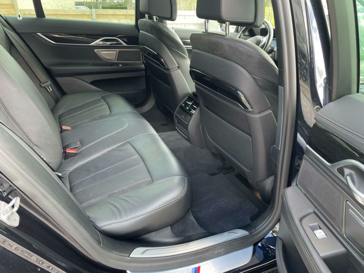 BMW 740 740eA Plug-In Hybrid M-Pack /HARMAN KARDON/HEAD UP BDO Cars