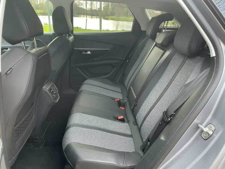 Peugeot 3008 1.2 PureTech Allure BDO Cars