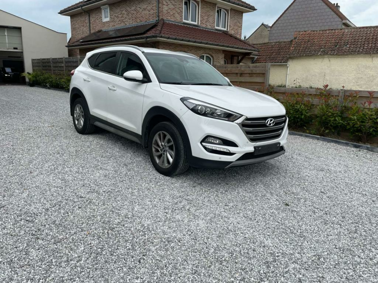 Hyundai TUCSON 1.6 GDi 2WD Premium ISG BDO Cars