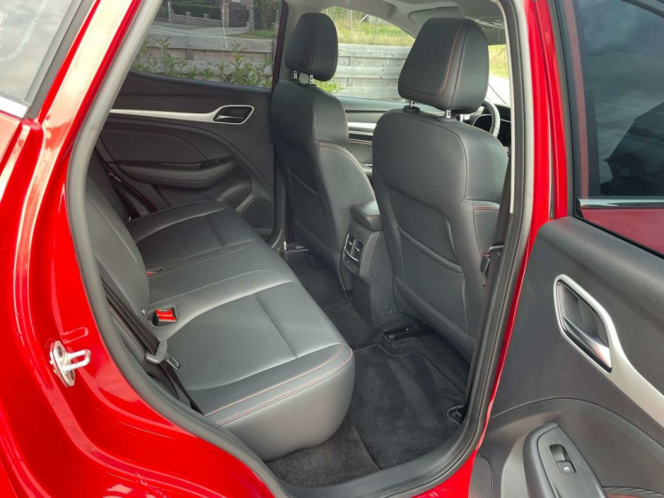 MG ZS 72 kWh EV Luxury Long Range FULL 4,5 JAAR GARANTIE BDO Cars