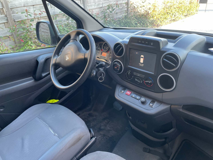 Peugeot Partner 1.6 e-HDi 90 automaat 3900€ incl. btw BDO Cars