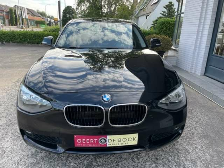 BMW 116 i AUTOMAAT/NAVI/PDC/17